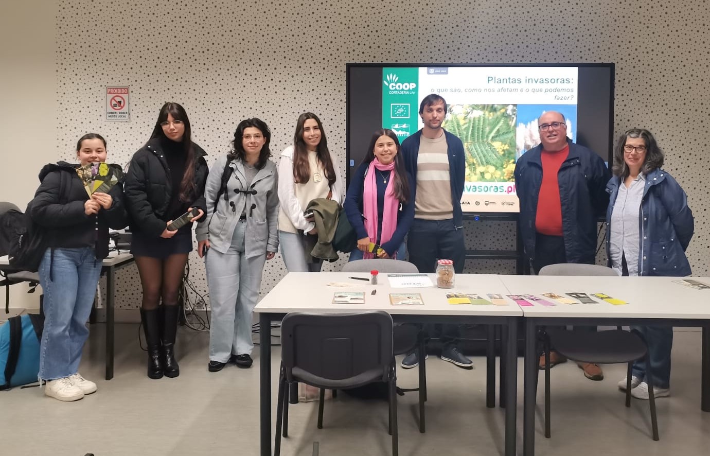 Sessão temática sobre plantas invasoras (foto 1)
